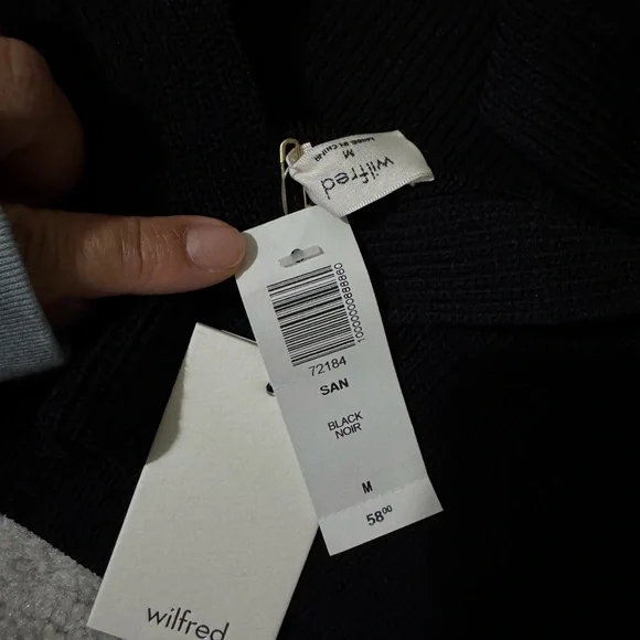 Black Ribbed Knit Crop Top - Picture 2 of 2